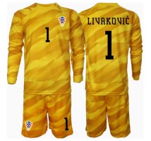 Chorwacja Dominik Livakovic #1 Bramkarskie Koszulka Podstawowa dzieci ME 2024 Długi Rękaw (+ krótkie spodenki)